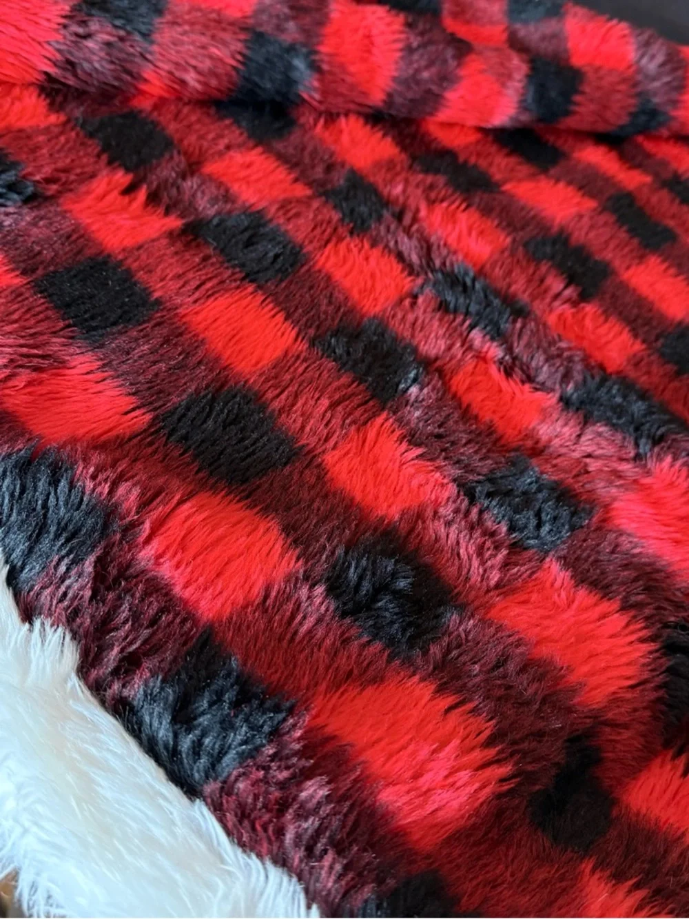 Paw Brands, PupProtector Waterproof Throw Blanket, Buffalo Red Plaid